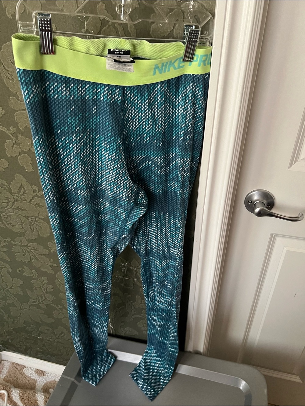 Nike Pro Teal Patterned Compression Leggings with Lime Waistband